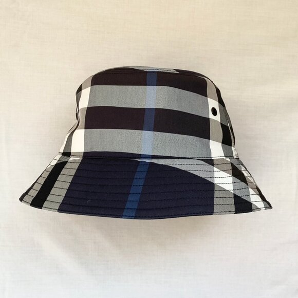 Burberry Check Bucket Hat - Picture 1 of 7
